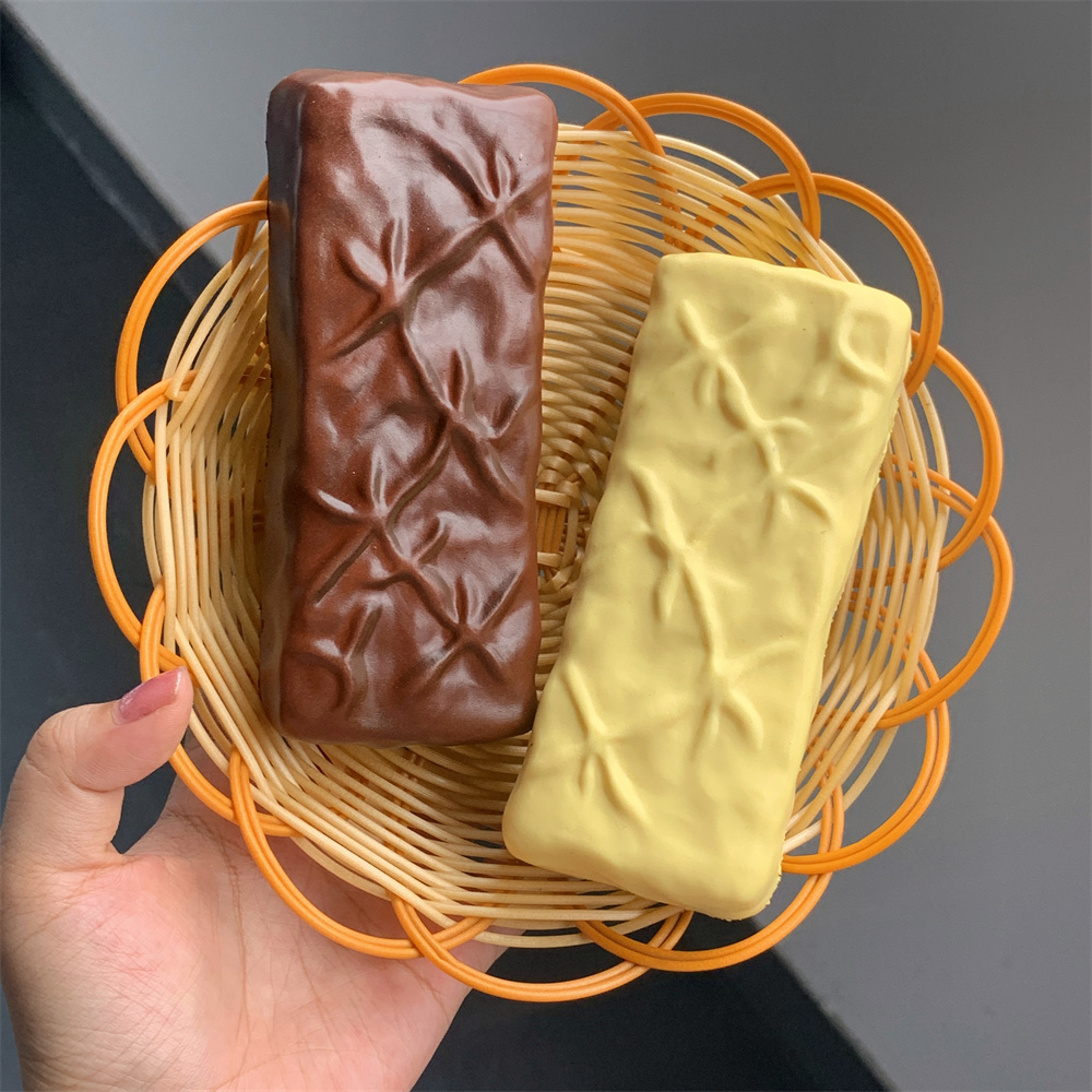 Large Snickers Model Simulatio - Food Xxl review and price